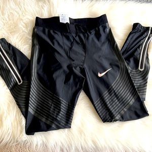 Black Nike leggings size Medium